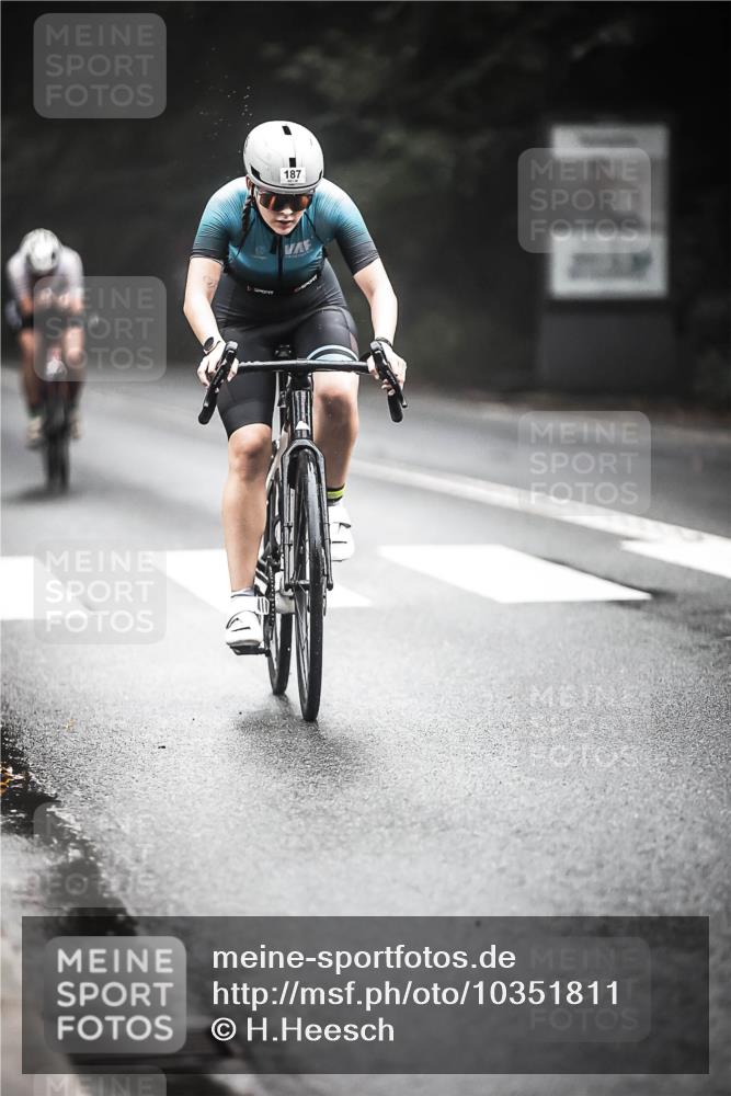 13.09.2026 - Stadtparktriathlon H.Heesch http://msf.ph/oto/10351811 13.09.2026 09:26:21 Radfahren 77, 185, 187, 200 meine-sportfotos.de