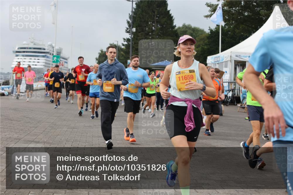 13.09.2026 - Kiel Lauf Andreas Tolksdorf http://msf.ph/oto/10351826 13.09.2026 09:56:14 Kiellinie 390, 7872, 4, 39, 11659 meine-sportfotos.de