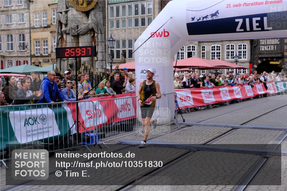 13.09.2026 - 21. swb-Marathon Bremen Tim E. http://msf.ph/oto/10351830 13.09.2026 12:30:26 Ziel  meine-sportfotos.de