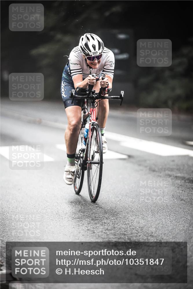 13.09.2026 - Stadtparktriathlon H.Heesch http://msf.ph/oto/10351847 13.09.2026 09:26:23 Radfahren 77, 185, 187, 200 meine-sportfotos.de