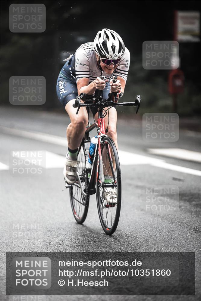 13.09.2026 - Stadtparktriathlon H.Heesch http://msf.ph/oto/10351860 13.09.2026 09:26:23 Radfahren 77, 185, 187, 200 meine-sportfotos.de