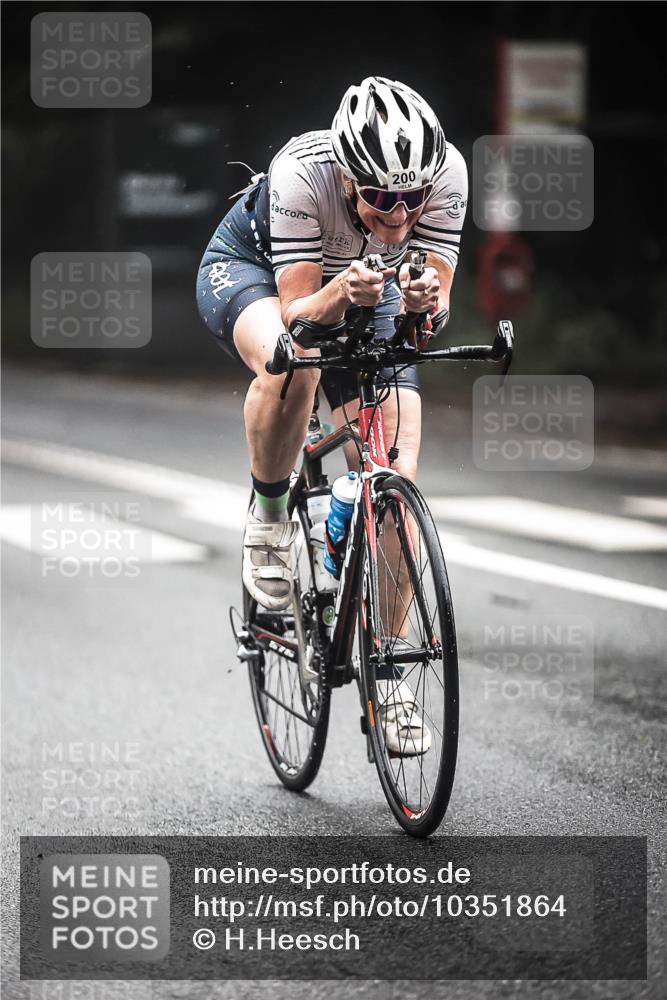 13.09.2026 - Stadtparktriathlon H.Heesch http://msf.ph/oto/10351864 13.09.2026 09:26:23 Radfahren 77, 185, 187, 200 meine-sportfotos.de
