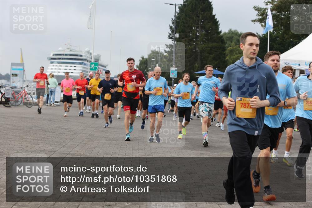 13.09.2026 - Kiel Lauf Andreas Tolksdorf http://msf.ph/oto/10351868 13.09.2026 09:56:15 Kiellinie 6229, 7830, 394, 787, 42, 238 meine-sportfotos.de
