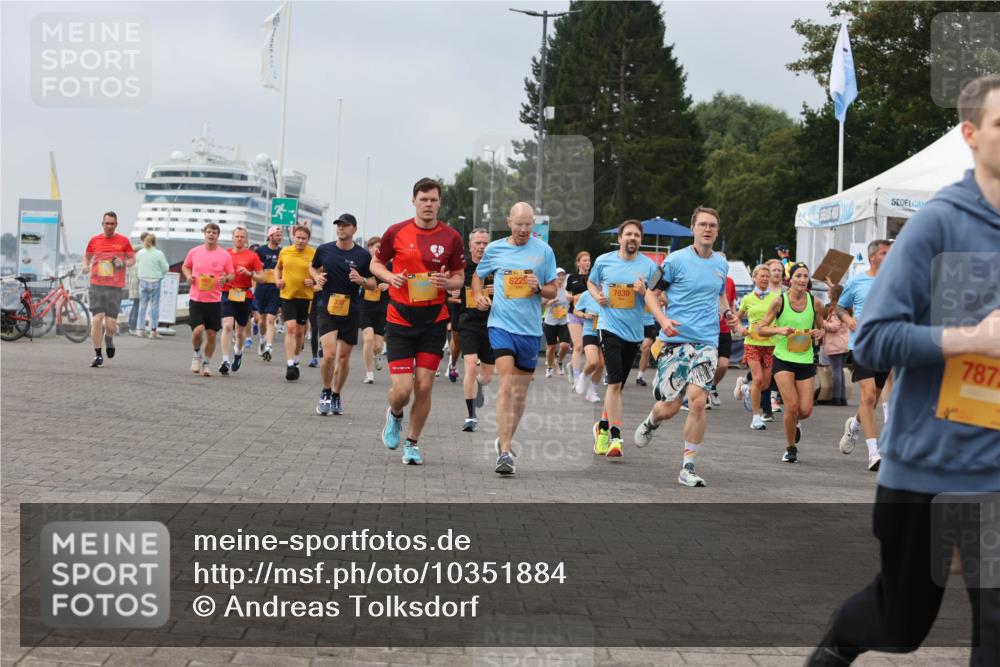 13.09.2026 - Kiel Lauf Andreas Tolksdorf http://msf.ph/oto/10351884 13.09.2026 09:56:16 Kiellinie 6220, 7830, 7872 meine-sportfotos.de