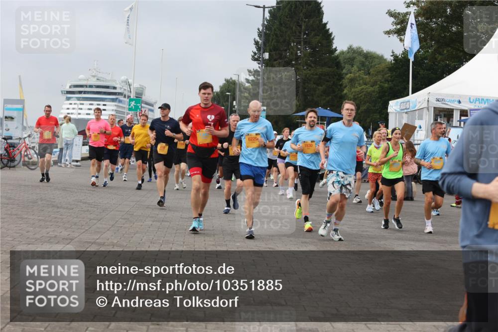 13.09.2026 - Kiel Lauf Andreas Tolksdorf http://msf.ph/oto/10351885 13.09.2026 09:56:16 Kiellinie 7830 meine-sportfotos.de