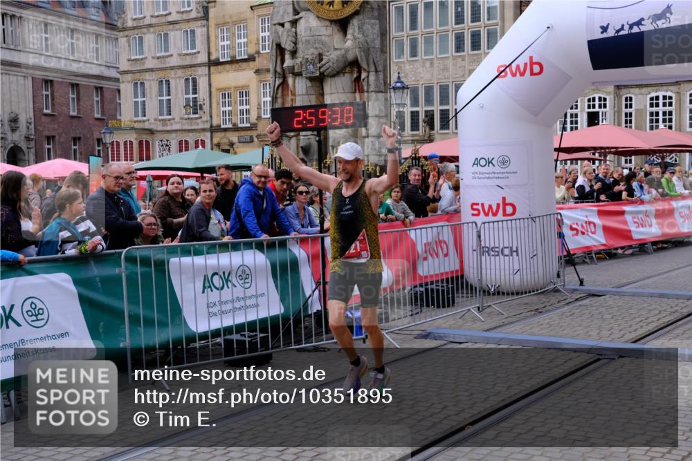13.09.2026 - 21. swb-Marathon Bremen Tim E. http://msf.ph/oto/10351895 13.09.2026 12:30:27 Ziel  meine-sportfotos.de
