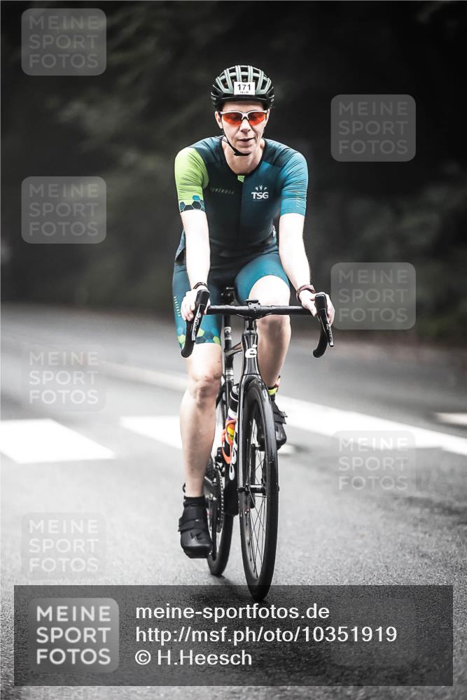 13.09.2026 - Stadtparktriathlon H.Heesch http://msf.ph/oto/10351919 13.09.2026 09:26:38 Radfahren 87, 171, 209 meine-sportfotos.de