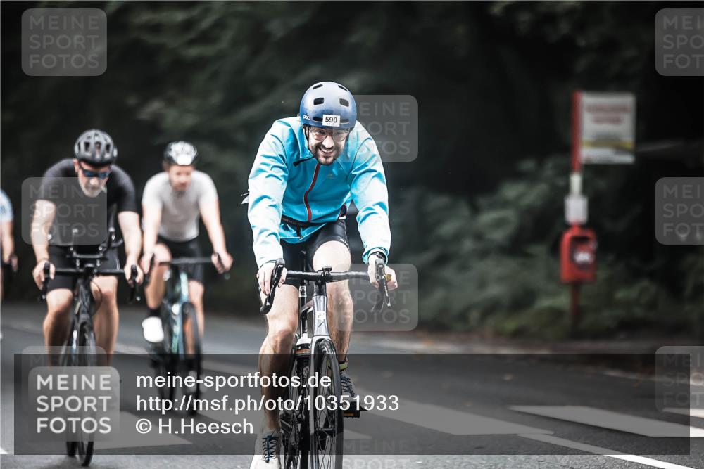 13.09.2026 - Stadtparktriathlon H.Heesch http://msf.ph/oto/10351933 13.09.2026 11:06:01 Radfahren 476, 559, 590, 605, 621, 686 meine-sportfotos.de