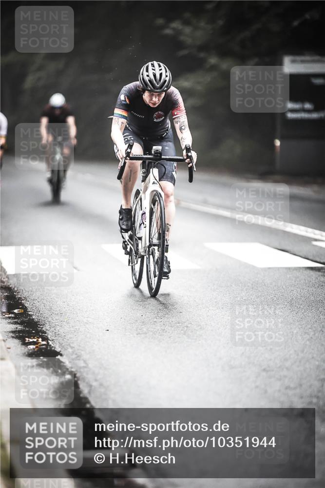 13.09.2026 - Stadtparktriathlon H.Heesch http://msf.ph/oto/10351944 13.09.2026 09:26:43 Radfahren 96, 171, 181, 209 meine-sportfotos.de