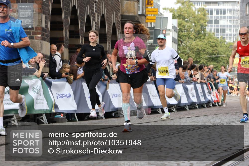 13.09.2026 - 21. swb-Marathon Bremen Strokosch-Dieckow http://msf.ph/oto/10351948 13.09.2026 10:55:05 Ziel 10589, 10608, 10704, 10901, 11040, 11174, 11569, 11874, 12038, 12519, 12800, 13526, 13592, 10555, 11001, 11014, 11466, 11631, 11910, 12201, 12549 meine-sportfotos.de