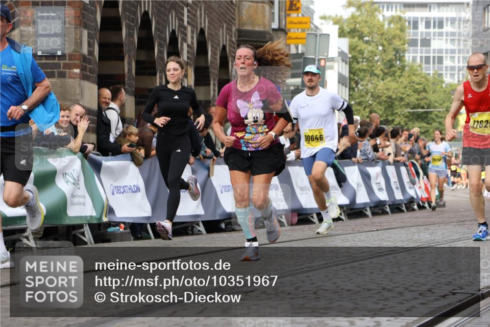 13.09.2026 - 21. swb-Marathon Bremen Strokosch-Dieckow http://msf.ph/oto/10351967 13.09.2026 10:55:05 Ziel 10589, 10608, 10704, 10901, 11040, 11174, 11569, 11874, 12038, 12519, 12800, 13526, 13592, 10555, 11001, 11014, 11466, 11631, 11910, 12201, 12549 meine-sportfotos.de