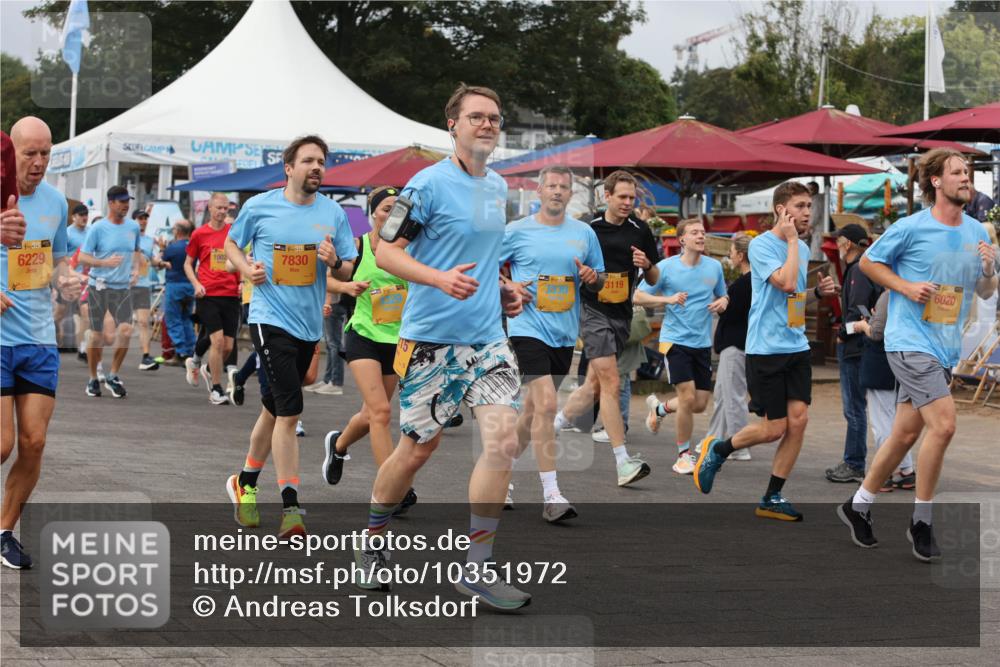 13.09.2026 - Kiel Lauf Andreas Tolksdorf http://msf.ph/oto/10351972 13.09.2026 09:56:18 Kiellinie 38, 6229, 1002, 7830, 38, 3119, 23830, 6020 meine-sportfotos.de