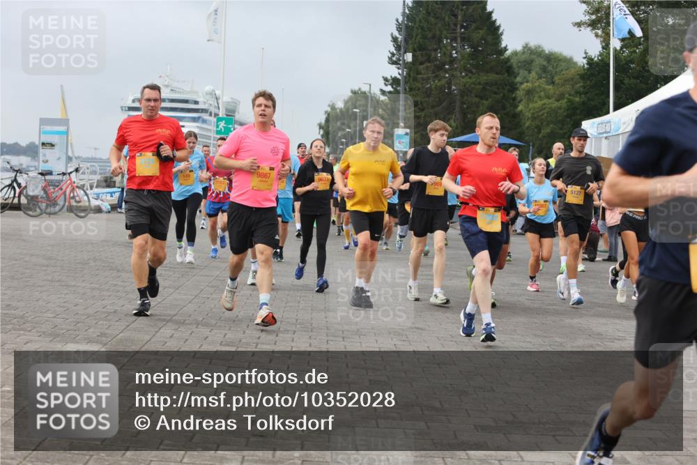 13.09.2026 - Kiel Lauf Andreas Tolksdorf http://msf.ph/oto/10352028 13.09.2026 09:56:20 Kiellinie 24, 7, 7763, 1, 9867, 9637, 969, 10307, 5127 meine-sportfotos.de
