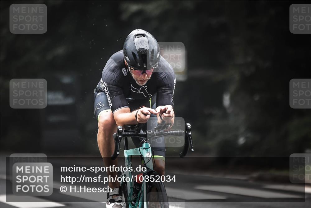 13.09.2026 - Stadtparktriathlon H.Heesch http://msf.ph/oto/10352034 13.09.2026 09:26:52 Radfahren 102 meine-sportfotos.de