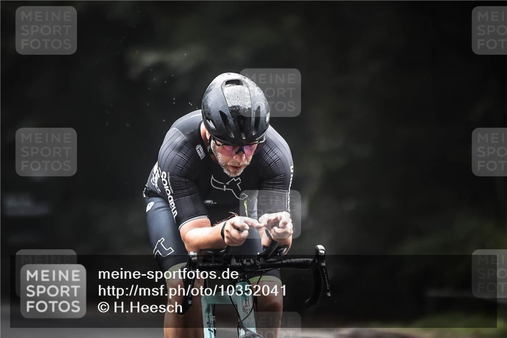 13.09.2026 - Stadtparktriathlon H.Heesch http://msf.ph/oto/10352041 13.09.2026 09:26:52 Radfahren 102 meine-sportfotos.de