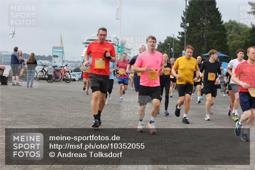 13.09.2026 - Kiel Lauf Andreas Tolksdorf http://msf.ph/oto/10352055 13.09.2026 09:56:21 Kiellinie 20, 9867, 9637, 31, 1969 meine-sportfotos.de