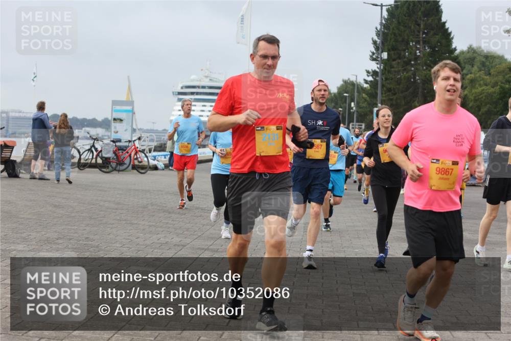 13.09.2026 - Kiel Lauf Andreas Tolksdorf http://msf.ph/oto/10352086 13.09.2026 09:56:22 Kiellinie 147, 6536, 5, 39, 2131, 38, 567, 938, 1, 38, 9867 meine-sportfotos.de
