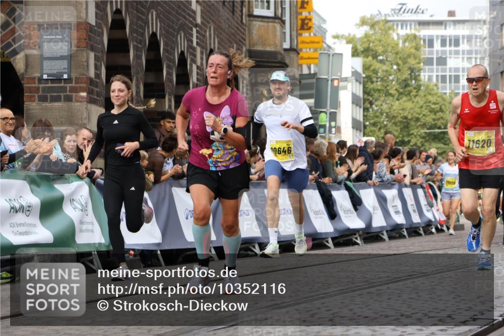 13.09.2026 - 21. swb-Marathon Bremen Strokosch-Dieckow http://msf.ph/oto/10352116 13.09.2026 10:55:06 Ziel 10589, 10608, 10704, 10901, 11040, 11174, 11569, 11874, 11889, 12313, 12519, 12800, 13526, 13592, 11014, 11466, 11631, 11910, 12201, 12218, 12549 meine-sportfotos.de