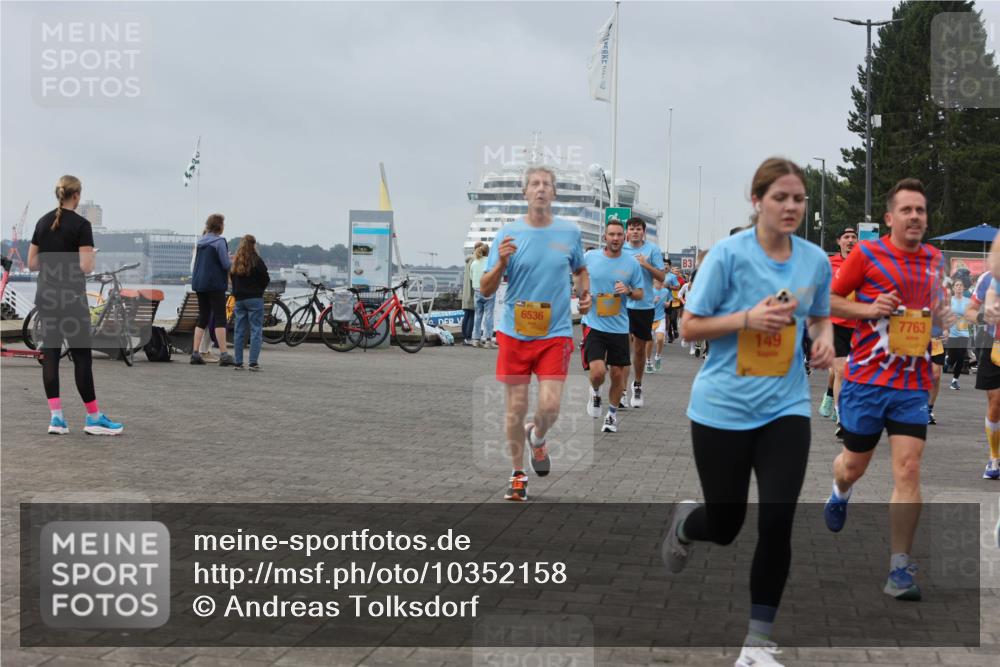 13.09.2026 - Kiel Lauf Andreas Tolksdorf http://msf.ph/oto/10352158 13.09.2026 09:56:24 Kiellinie 424, 6536, 3, 149, 7763 meine-sportfotos.de