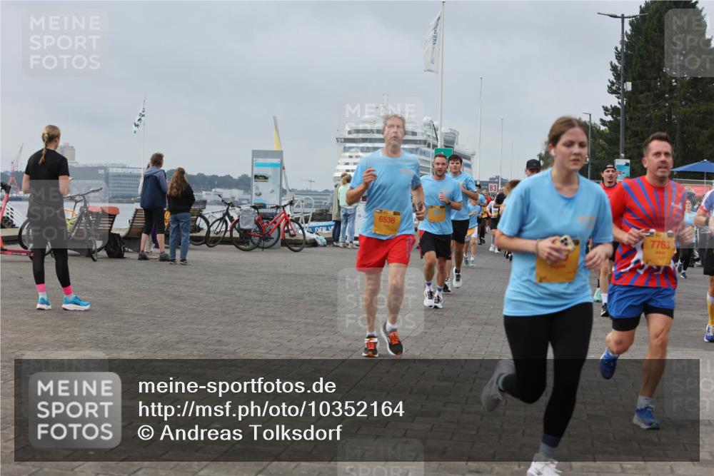 13.09.2026 - Kiel Lauf Andreas Tolksdorf http://msf.ph/oto/10352164 13.09.2026 09:56:24 Kiellinie 6536, 3, 7763 meine-sportfotos.de