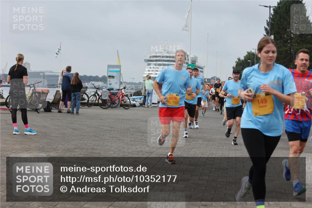 13.09.2026 - Kiel Lauf Andreas Tolksdorf http://msf.ph/oto/10352177 13.09.2026 09:56:24 Kiellinie 6536, 3, 9559, 149, 763 meine-sportfotos.de