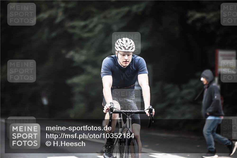 13.09.2026 - Stadtparktriathlon H.Heesch http://msf.ph/oto/10352184 13.09.2026 11:06:27 Radfahren 544, 632 meine-sportfotos.de