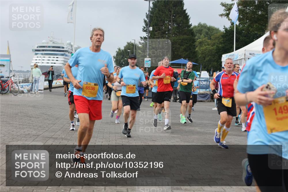 13.09.2026 - Kiel Lauf Andreas Tolksdorf http://msf.ph/oto/10352196 13.09.2026 09:56:25 Kiellinie 39, 9559, 6536, 4380, 149 meine-sportfotos.de