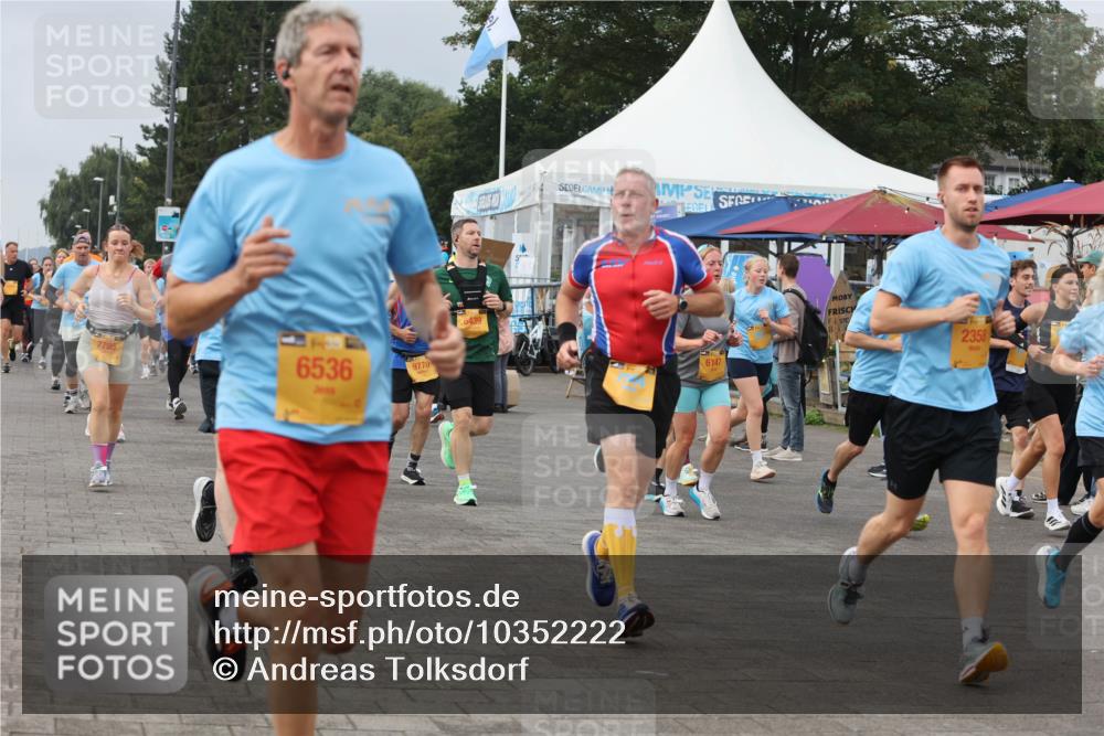 13.09.2026 - Kiel Lauf Andreas Tolksdorf http://msf.ph/oto/10352222 13.09.2026 09:56:26 Kiellinie 7795, 6536, 9770, 6439, 6147, 2358 meine-sportfotos.de
