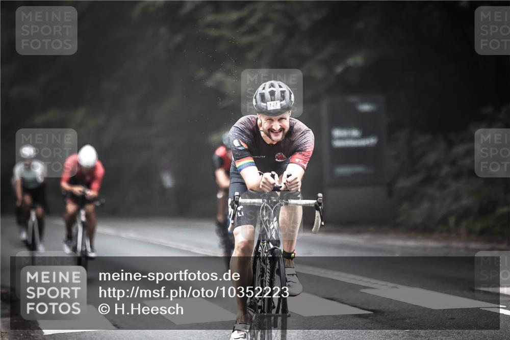 13.09.2026 - Stadtparktriathlon H.Heesch http://msf.ph/oto/10352223 13.09.2026 09:27:21 Radfahren 92, 99, 105, 110, 112, 121, 130, 141, 153, 155 meine-sportfotos.de