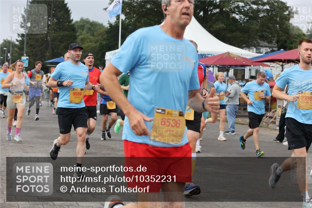 13.09.2026 - Kiel Lauf Andreas Tolksdorf http://msf.ph/oto/10352231 13.09.2026 09:56:26 Kiellinie 7795, 38, 9559, 9770, 1, 39, 6536, 38, 2358 meine-sportfotos.de