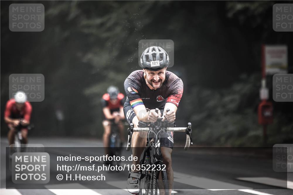 13.09.2026 - Stadtparktriathlon H.Heesch http://msf.ph/oto/10352232 13.09.2026 09:27:22 Radfahren 92, 99, 105, 112, 121, 130, 141, 153, 155 meine-sportfotos.de