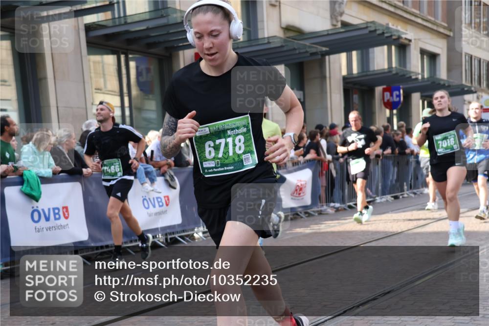 13.09.2026 - 21. swb-Marathon Bremen Strokosch-Dieckow http://msf.ph/oto/10352235 13.09.2026 13:32:27 Ziel 891, 1437, 1687, 2611, 2638, 2992, 3354, 3878, 3895, 3902, 4233, 4323, 4862, 5009, 5090, 5398, 5581, 5657, 6018, 6583, 6718, 6760, 6786, 7016, 7466, 7758, 7990, 8344, 8367, 8506, 8957, 9175, 9406, 10048, 13164, 13232, 13234, 13247, 287, 1369, 1687, 2292, 2293, 2910, 2992, 3402, 3429, 3441, 3650, 3922, 4057, 4263, 4380, 4471, 4566, 4655, 4835, 5281, 5628, 6258, 6475, 6518, 6593, 7182, 7818, 9394, 13182 meine-sportfotos.de