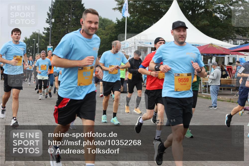13.09.2026 - Kiel Lauf Andreas Tolksdorf http://msf.ph/oto/10352268 13.09.2026 09:56:27 Kiellinie 5655, 8305, 39, 9559 meine-sportfotos.de