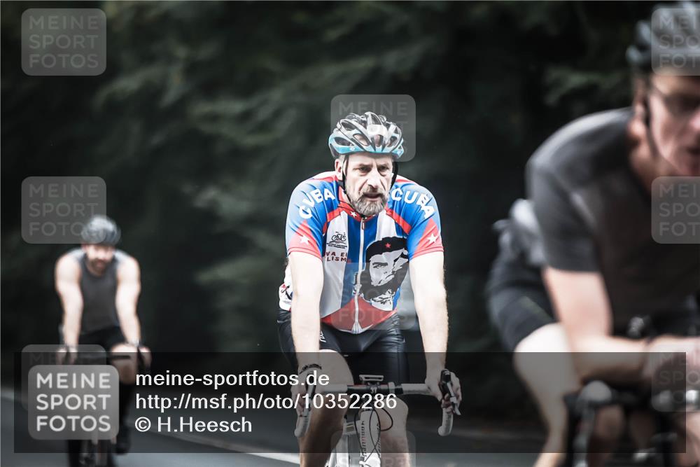 13.09.2026 - Stadtparktriathlon H.Heesch http://msf.ph/oto/10352286 13.09.2026 11:06:38 Radfahren 443, 611, 614, 634, 656, 674 meine-sportfotos.de