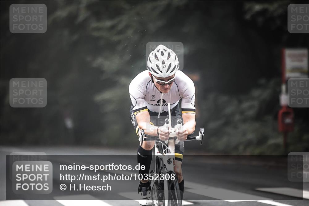 13.09.2026 - Stadtparktriathlon H.Heesch http://msf.ph/oto/10352308 13.09.2026 09:27:26 Radfahren 92, 99, 105, 119, 121, 130, 155 meine-sportfotos.de