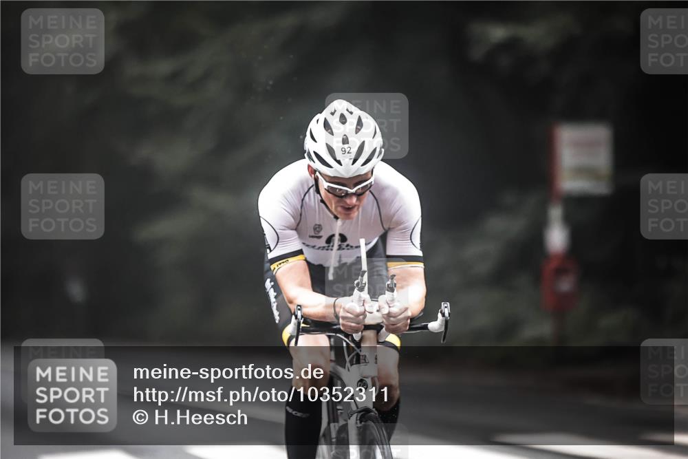 13.09.2026 - Stadtparktriathlon H.Heesch http://msf.ph/oto/10352311 13.09.2026 09:27:26 Radfahren 92, 99, 105, 119, 121, 130, 155 meine-sportfotos.de
