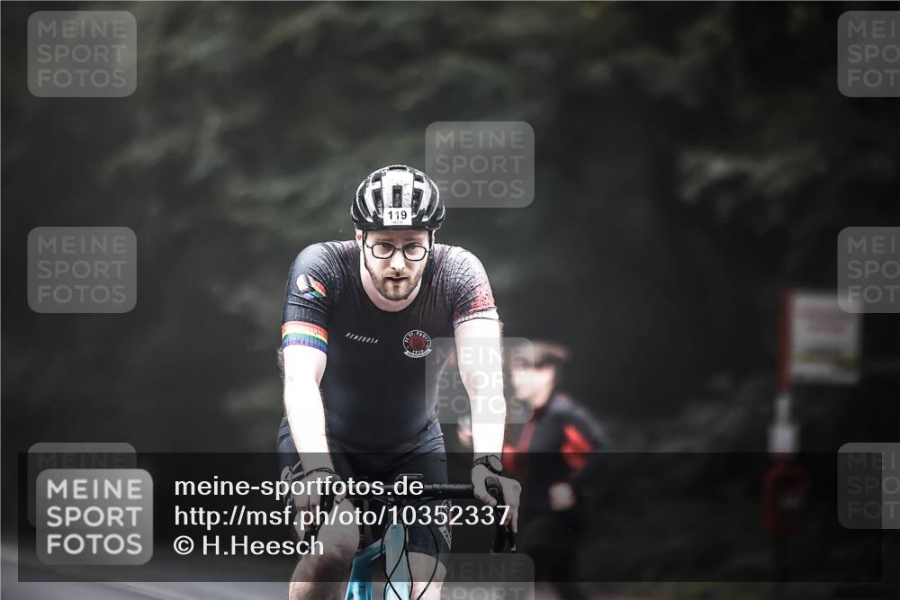 13.09.2026 - Stadtparktriathlon H.Heesch http://msf.ph/oto/10352337 13.09.2026 09:27:30 Radfahren 92, 119, 155 meine-sportfotos.de