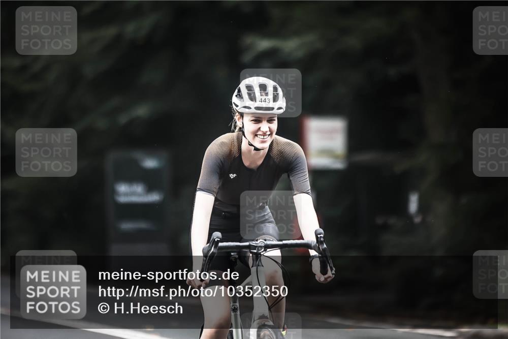 13.09.2026 - Stadtparktriathlon H.Heesch http://msf.ph/oto/10352350 13.09.2026 11:06:44 Radfahren 443, 490, 550, 611, 634, 641, 656, 674 meine-sportfotos.de