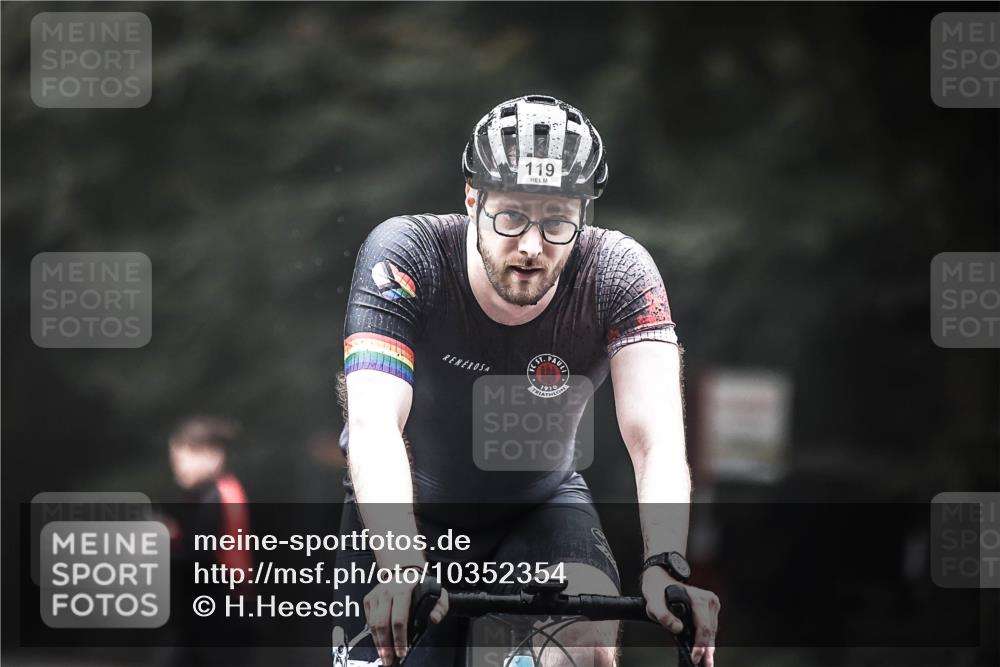 13.09.2026 - Stadtparktriathlon H.Heesch http://msf.ph/oto/10352354 13.09.2026 09:27:31 Radfahren 92, 119, 129, 155 meine-sportfotos.de