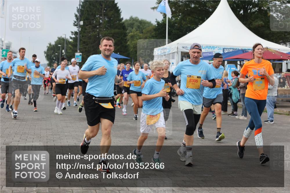 13.09.2026 - Kiel Lauf Andreas Tolksdorf http://msf.ph/oto/10352366 13.09.2026 09:56:31 Kiellinie 4535, 3134, 38, 8305, 4443, 7636 meine-sportfotos.de