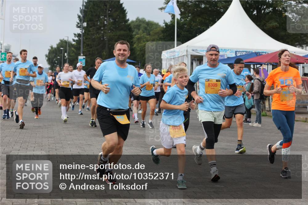13.09.2026 - Kiel Lauf Andreas Tolksdorf http://msf.ph/oto/10352371 13.09.2026 09:56:31 Kiellinie 7156, 4535, 3134, 38, 8305, 4443, 39 meine-sportfotos.de