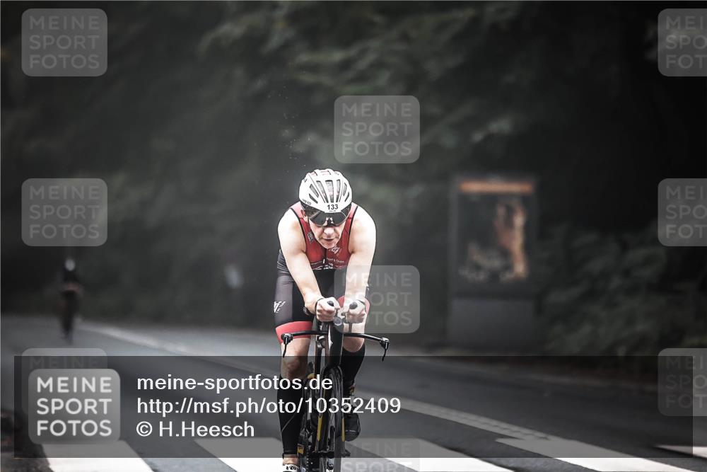 13.09.2026 - Stadtparktriathlon H.Heesch http://msf.ph/oto/10352409 13.09.2026 09:27:56 Radfahren 115, 133, 194 meine-sportfotos.de