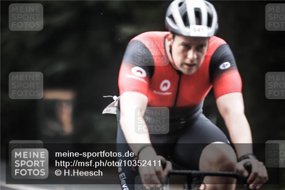 13.09.2026 - Stadtparktriathlon H.Heesch http://msf.ph/oto/10352411 13.09.2026 11:06:48 Radfahren 394, 443, 490, 550, 641 meine-sportfotos.de