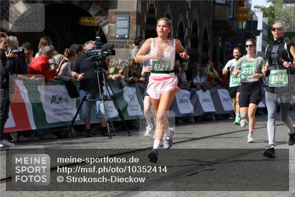 13.09.2026 - 21. swb-Marathon Bremen Strokosch-Dieckow http://msf.ph/oto/10352414 13.09.2026 13:29:46 Ziel 132, 303, 596, 651, 1083, 1243, 1365, 1387, 1545, 1823, 2076, 2301, 2742, 2867, 2957, 3030, 3258, 3721, 3846, 3912, 4541, 5244, 5599, 6030, 6103, 6384, 6499, 6690, 6930, 7013, 7426, 7631, 7649, 7860, 8007, 8009, 8066, 8099, 8277, 8338, 8675, 8831, 9249, 9889, 10128, 109, 454, 1173, 1205, 1653, 1759, 1780, 1848, 1861, 2126, 3190, 3320, 3618, 3667, 3908, 4115, 4524, 4575, 5198, 5631, 6127, 7093, 8110, 8267, 8470, 8612, 8771, 8899, 9049, 9104 meine-sportfotos.de
