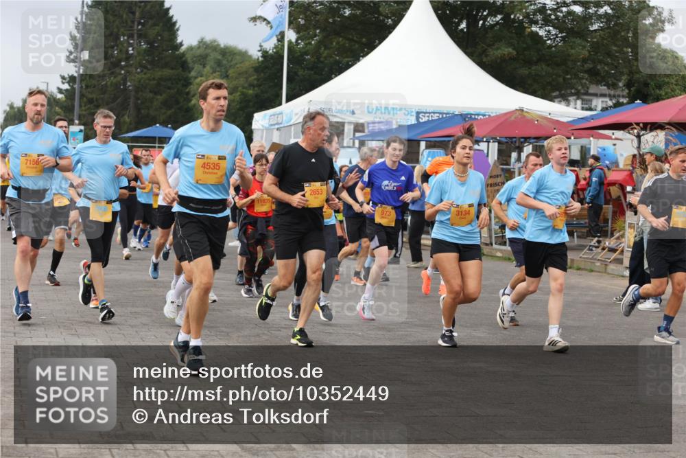 13.09.2026 - Kiel Lauf Andreas Tolksdorf http://msf.ph/oto/10352449 13.09.2026 09:56:33 Kiellinie 438, 7156, 39, 4535, 2653, 11839, 973, 3134 meine-sportfotos.de