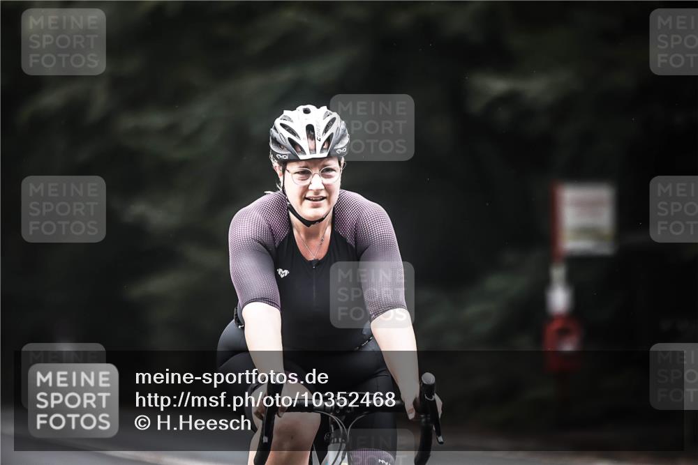 13.09.2026 - Stadtparktriathlon H.Heesch http://msf.ph/oto/10352468 13.09.2026 11:06:53 Radfahren 394, 490, 641 meine-sportfotos.de