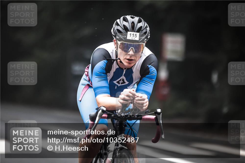13.09.2026 - Stadtparktriathlon H.Heesch http://msf.ph/oto/10352487 13.09.2026 09:28:03 Radfahren 115, 194 meine-sportfotos.de