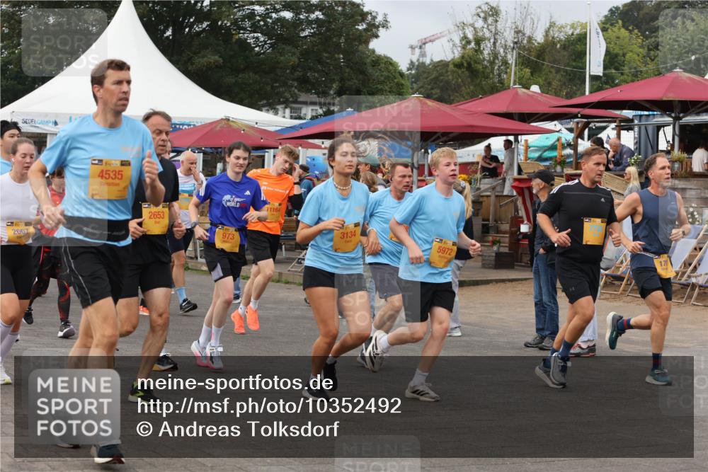 13.09.2026 - Kiel Lauf Andreas Tolksdorf http://msf.ph/oto/10352492 13.09.2026 09:56:34 Kiellinie 2667, 4535, 11164, 2653, 35, 973, 3134, 5972, 171 meine-sportfotos.de