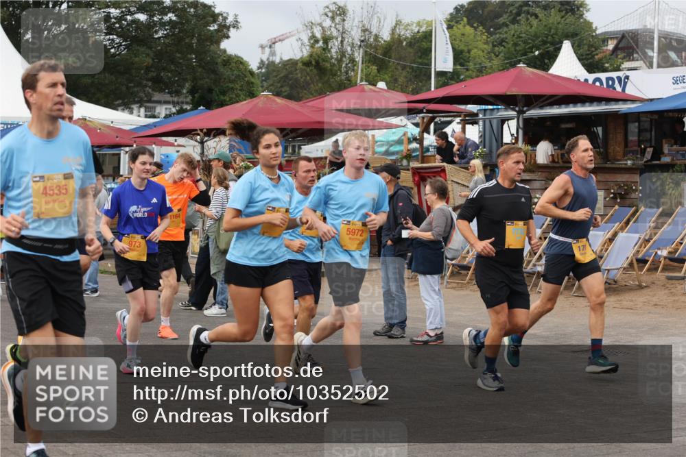13.09.2026 - Kiel Lauf Andreas Tolksdorf http://msf.ph/oto/10352502 13.09.2026 09:56:34 Kiellinie 4535, 973, 1164, 5972, 17 meine-sportfotos.de