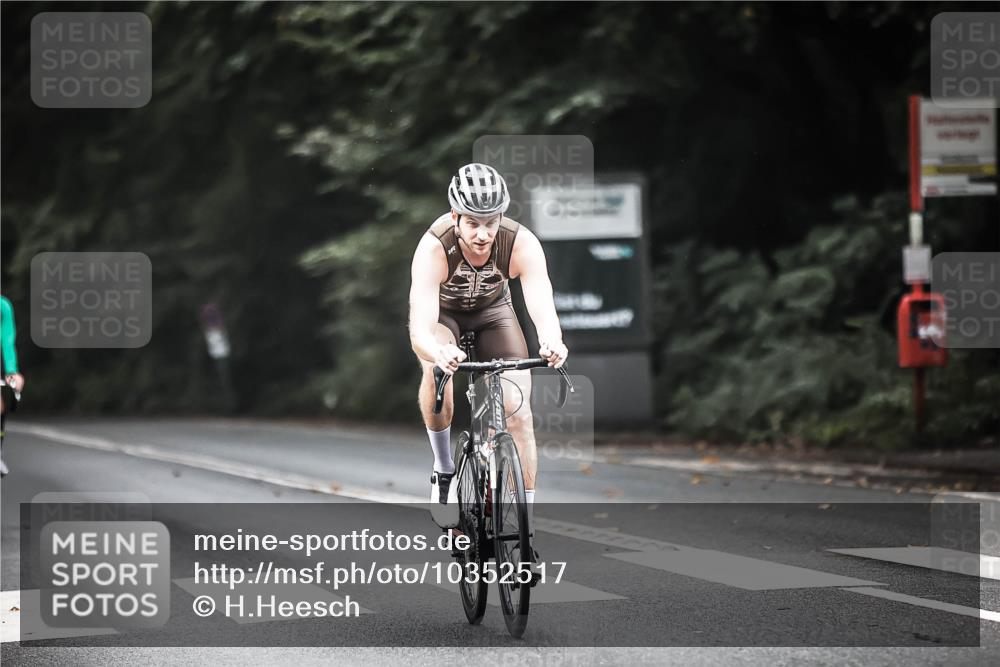 13.09.2026 - Stadtparktriathlon H.Heesch http://msf.ph/oto/10352517 13.09.2026 11:06:59 Radfahren 394, 478, 584 meine-sportfotos.de